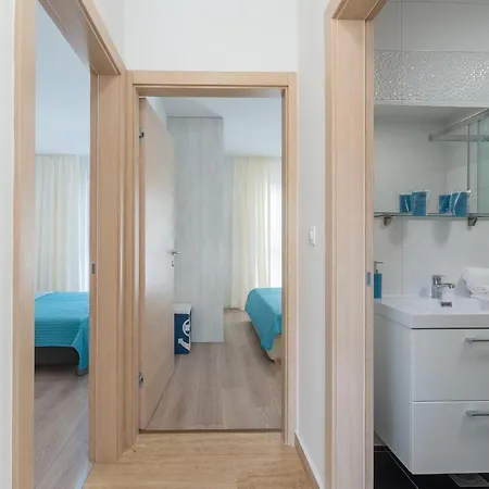 With Parking Space - 18519 Vir