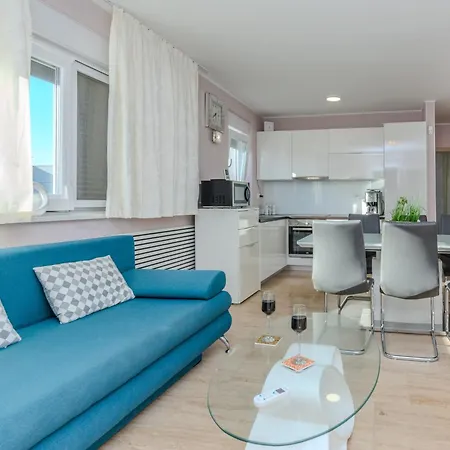 With Parking Space - 18519 Apartamento Vir